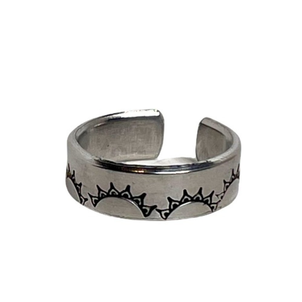Handmade 8 stamped‎ sun pattern silver hypoallergenic adjustable boho cuff ring